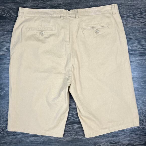 American Tall Men’s Chino Big and Tall Shorts SZ 40T Desert Khaki Vacation - Picture 2 of 9
